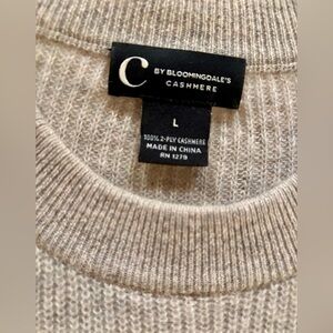 Bloomingdale's Cashmere Women’s Sweater - Gray